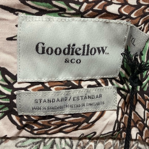 Mens (NWT) Goodfellow & Co. Pineapple Print Button Front - Picture 3 of 5